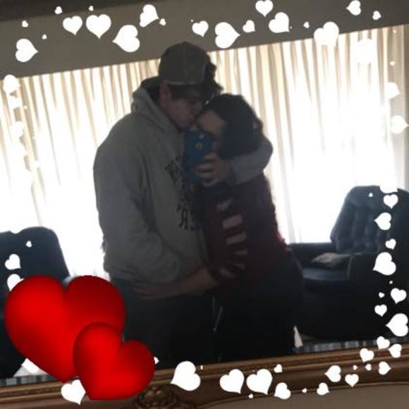 Meet your Posher, Katie - Picture 1 of 1